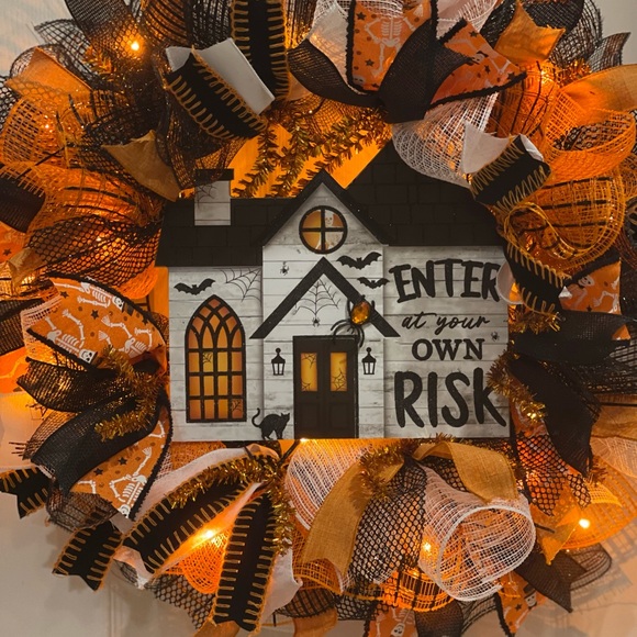 Halloween Wreath “Enter at Your Own Risk” Spider, skeleton, black cat Wreath - Picture 3 of 8